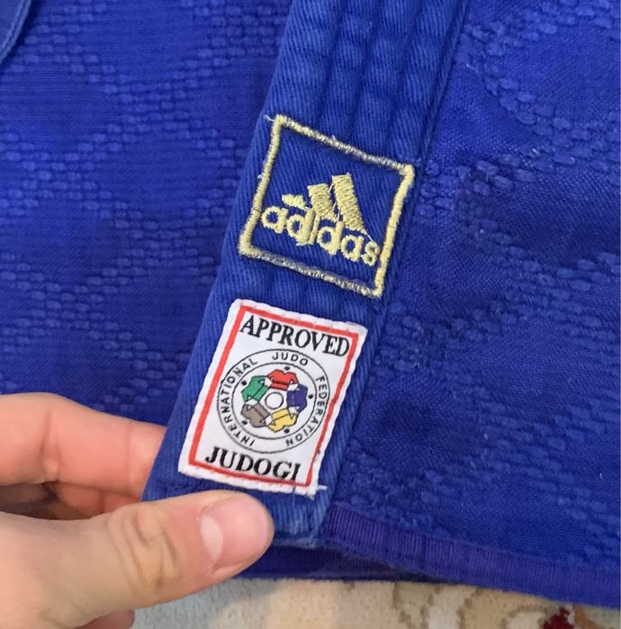 Kimano Adidas Orihginal