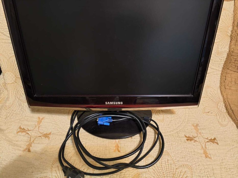 Монитор Samsung SyncMaster T190