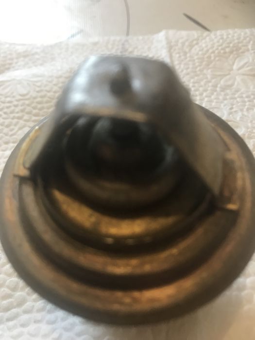 Авт.части 412 -Багажник за М -ч 2140---ключ.-джанти ОБЗОР.СТЪКЛА-М-Ч