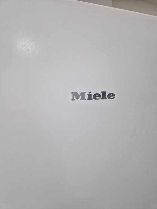 Хладилник Miele 393 литра