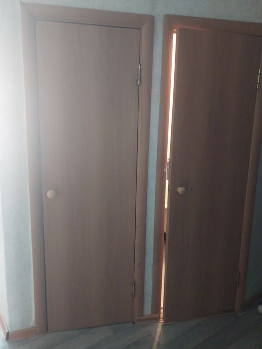 Продам двери межкомнатные за все