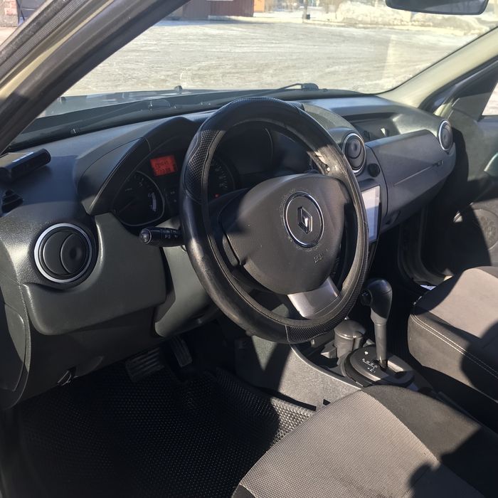 Продам кросовер Duster