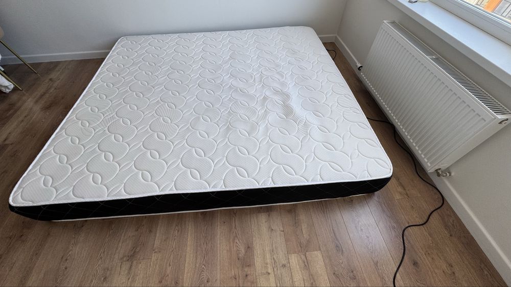 Продается матрас ортопедический