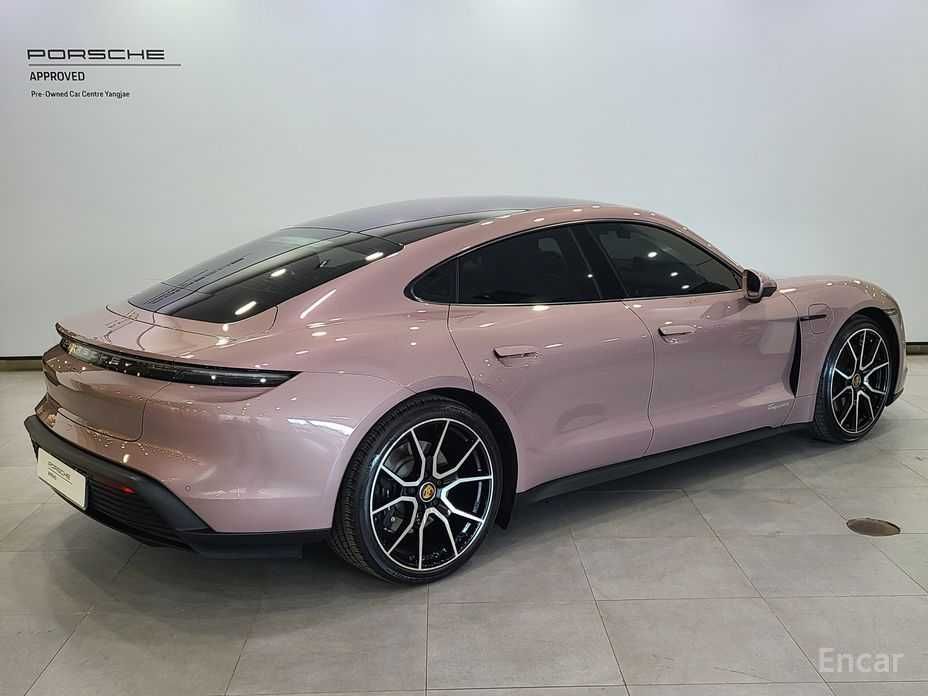 Porsche Taycan Base