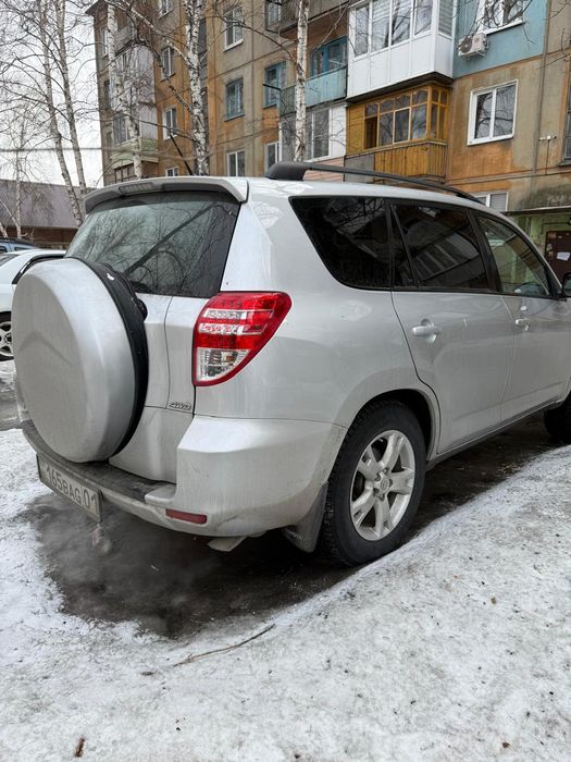 Продам тайота раф 4