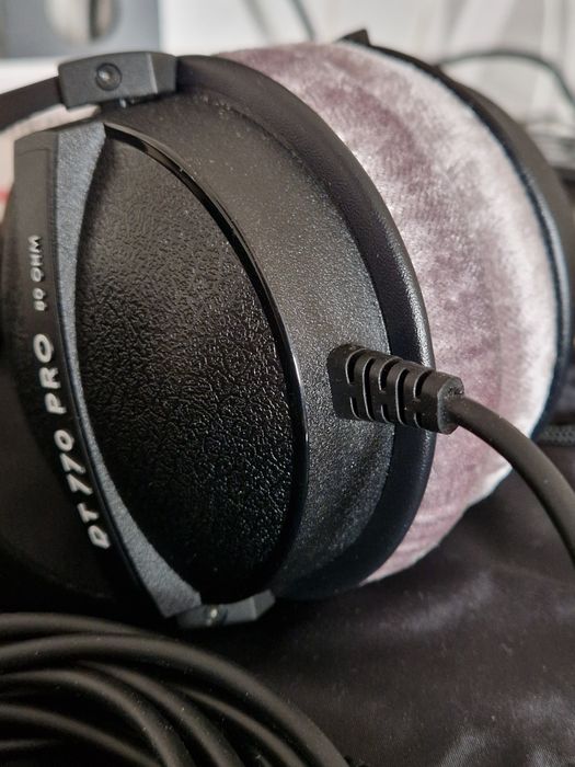 Студийни слушалки Beyerdynamic DT 770 PRO 80Ω