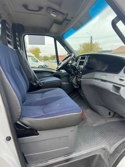Iveco Daily 65C15, an 2009, luna 10 Euro 5, AC, basculare pe cutie pe 3 parti maxim admis 6,5 tone