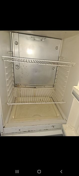 Мир холодильник с