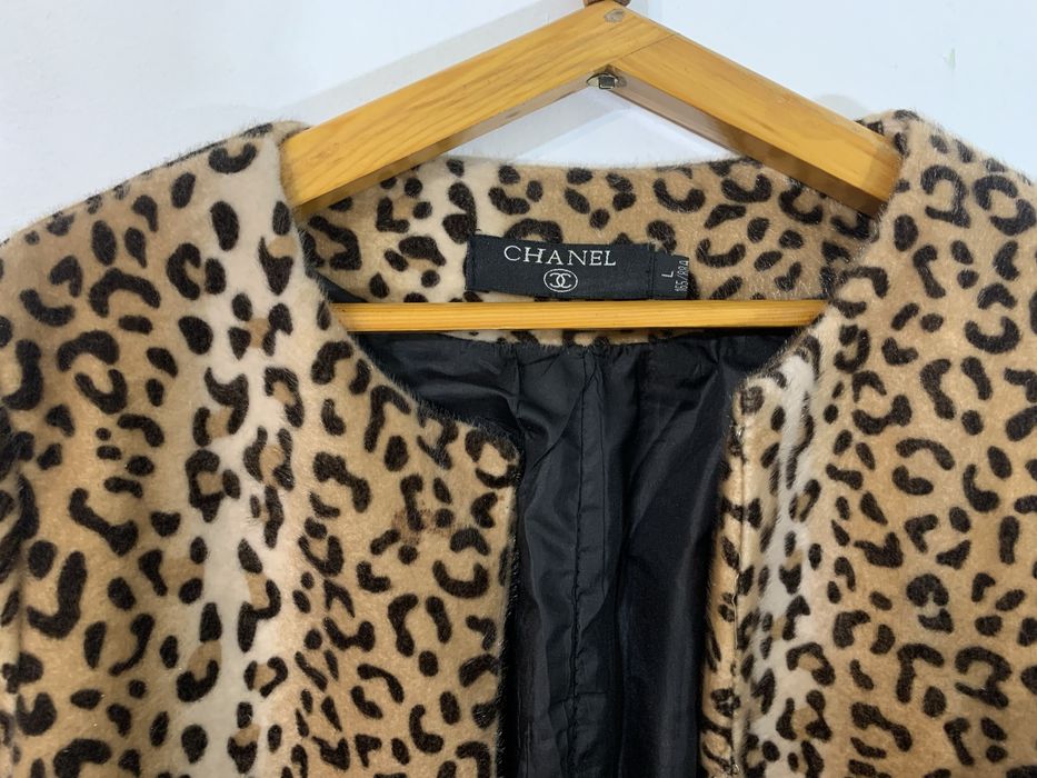 Продам женский жакет Chanel