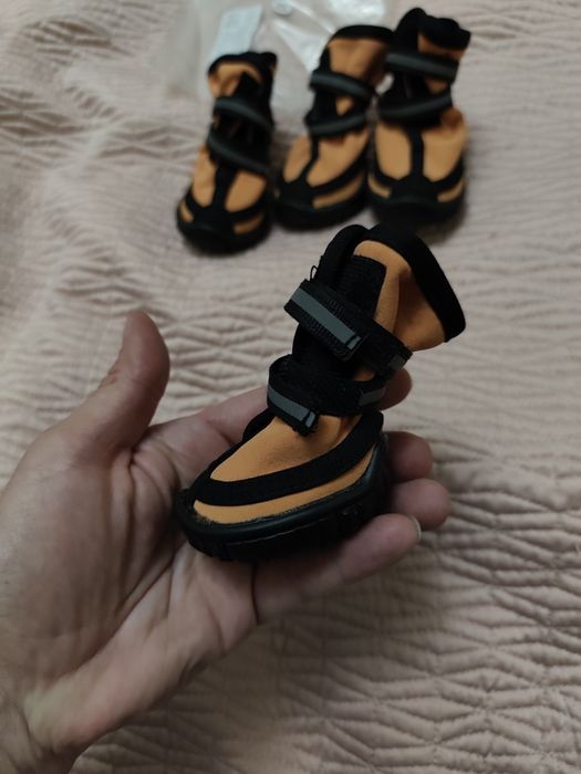 Продам обувь для собак размер xs