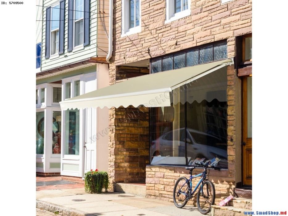 Marchiza suspendata pe perete