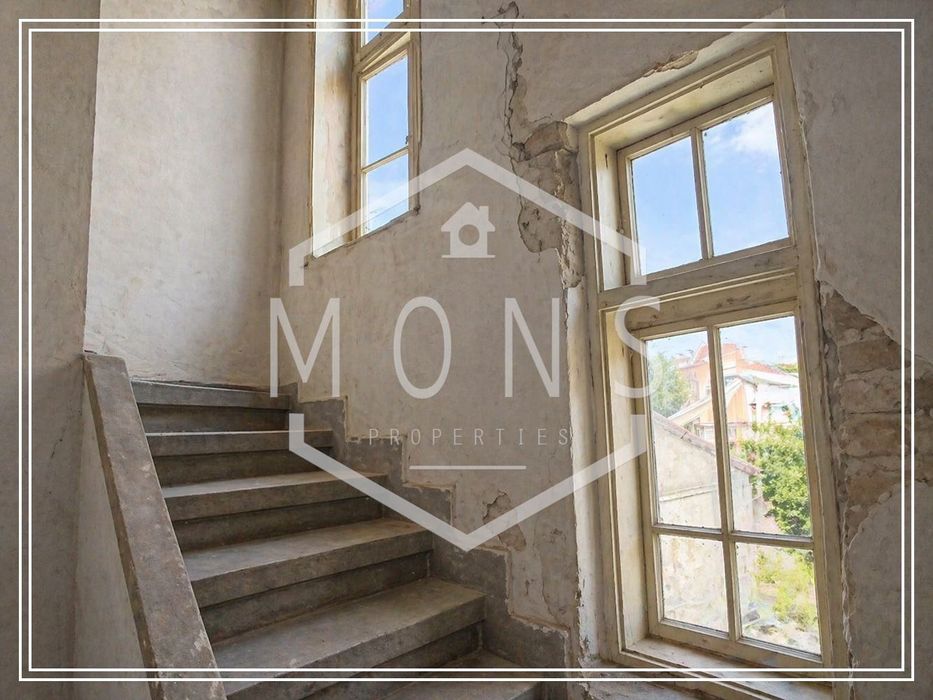 Етаж от къща в Габрово, област-гр.Севлиево площ 186 цена 132000