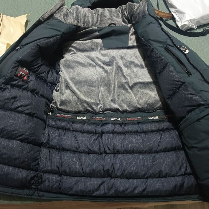 Продам зимнюю куртку