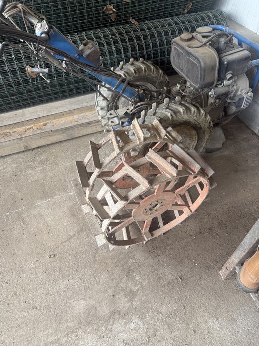 Vând motocultor BCS