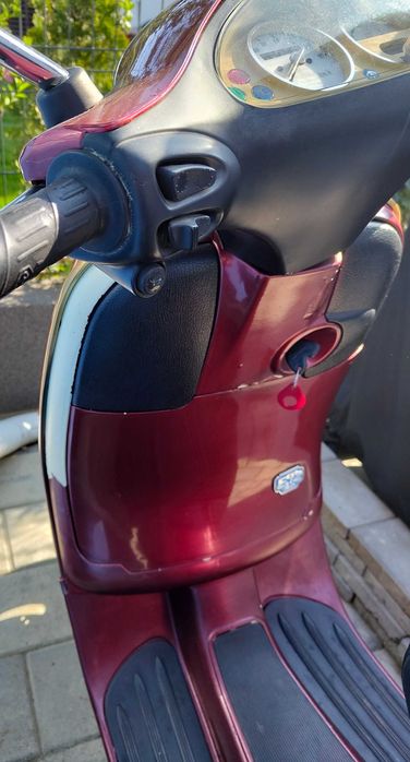 Scutere Piaggio Vespa clasic ET2, 49cc, 2002/3, fara CIV, inmatriculat