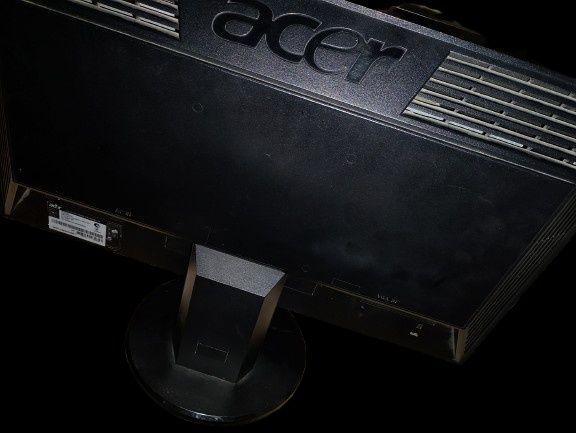 Монитор Acer 19" (V193HQV) + Кабель в подарок!