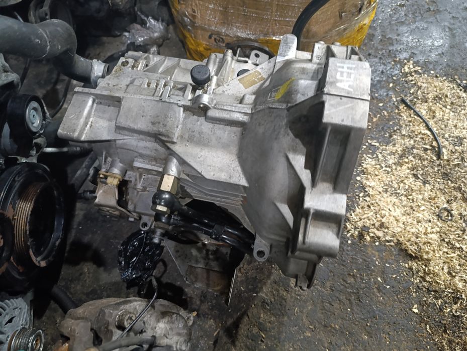 АКПП на Ауди 80В4 2л АЕН из Германии