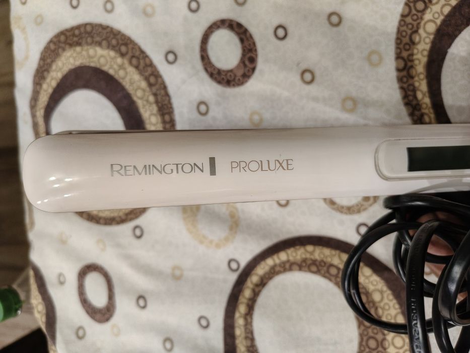 Преса за коса Remington S9100 PROLUXE с гаранция