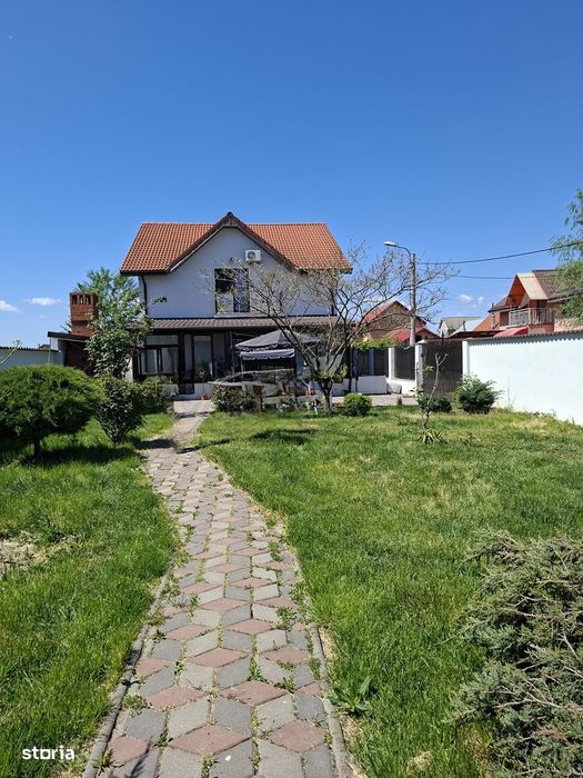 Casă Popoveni