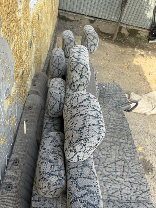 Сиденья на Делика квадрат