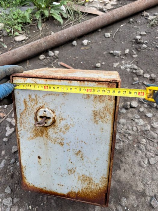 сейф металлический