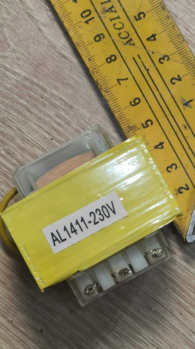 Трансформаторы 15.8В и  30В переменного тока