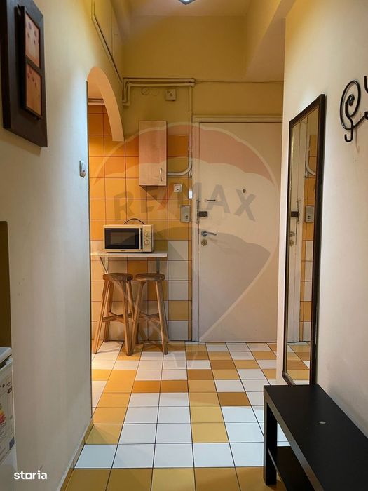 Garsonieră spațioasă - Piața Romană, vedere spre ASE, disponibila acum