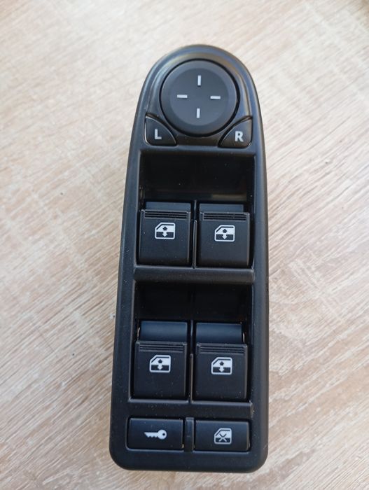 Stiklapadyomnik Lada