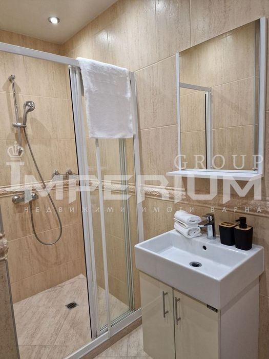 Дава се под наем Двустаен апартамент в Варна, Център - 65 кв.м за 663 € - Снимка #6