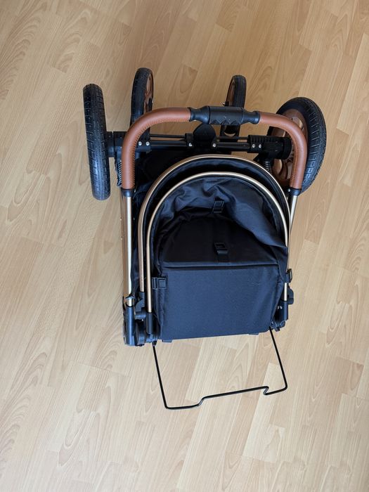 Продам коляску с автокреслом