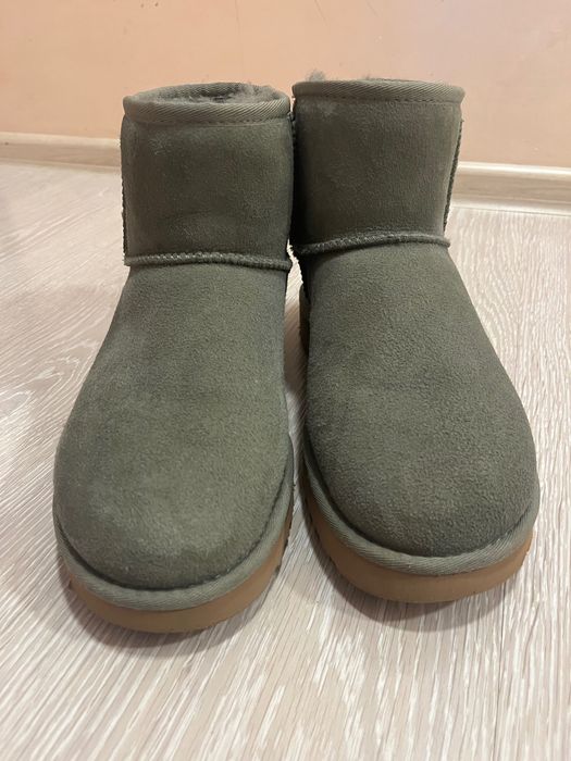 Дамски зимни боти UGG