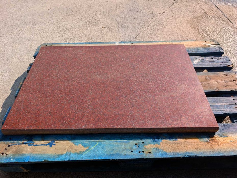 Гранитни плочи с размер 90 х 60 х 3см