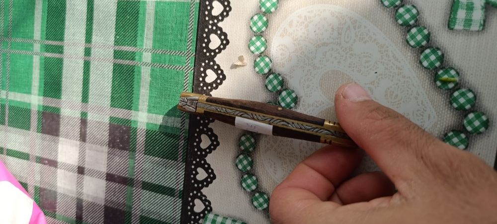 Продавам стар джобен нож