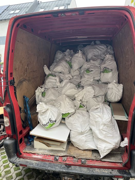 Debarasari apartamente si case