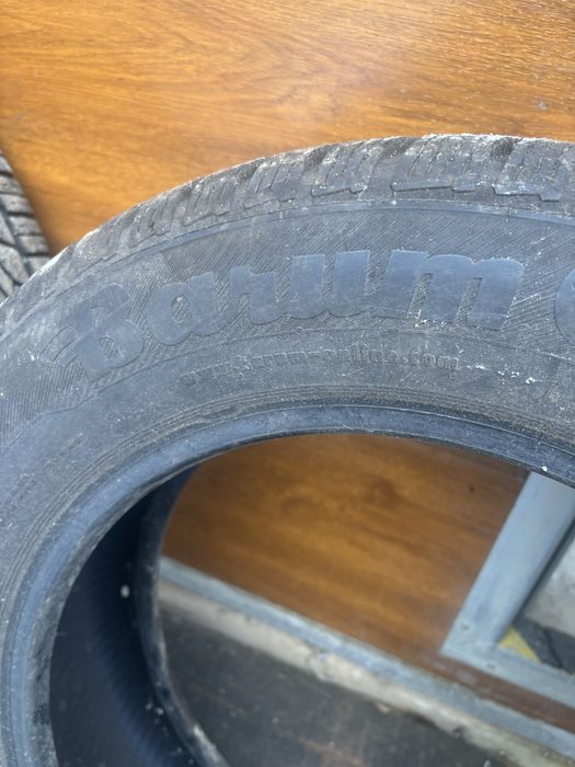 vand 4 cauciucuri 195/60/15 M+ S …2Simperit si 2 Barum  aproape noi
