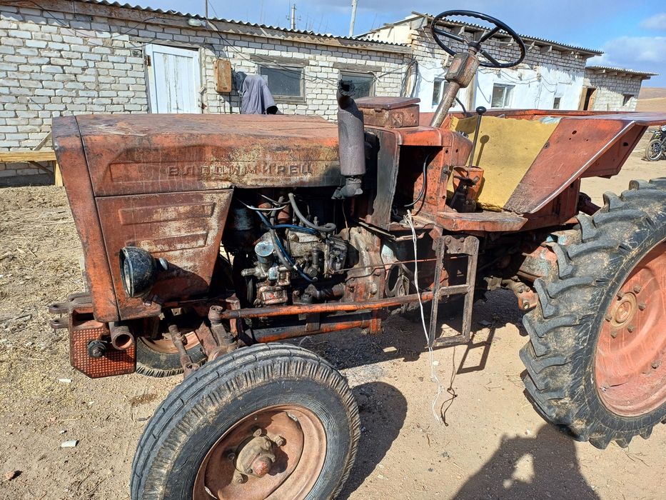 Продам трактор т 25.