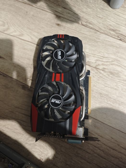 ASUS GeForce GTX 760 DirectCU II