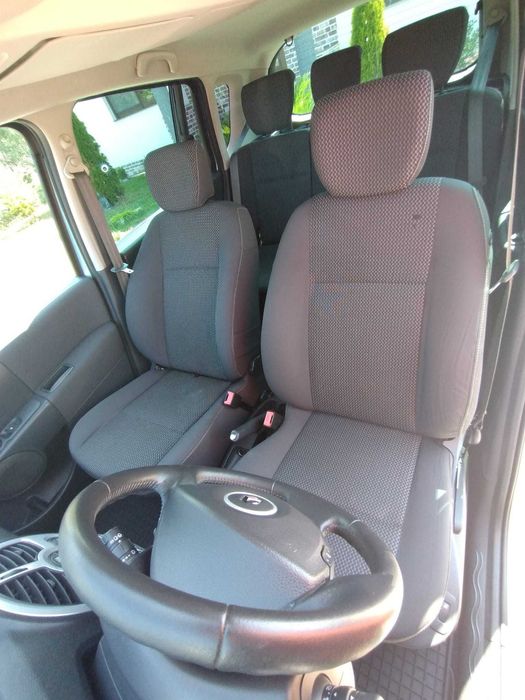 Vând Renault Grand Modus