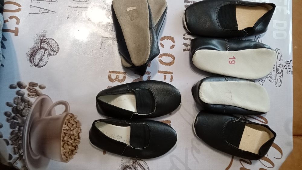 Продам детскую обувь