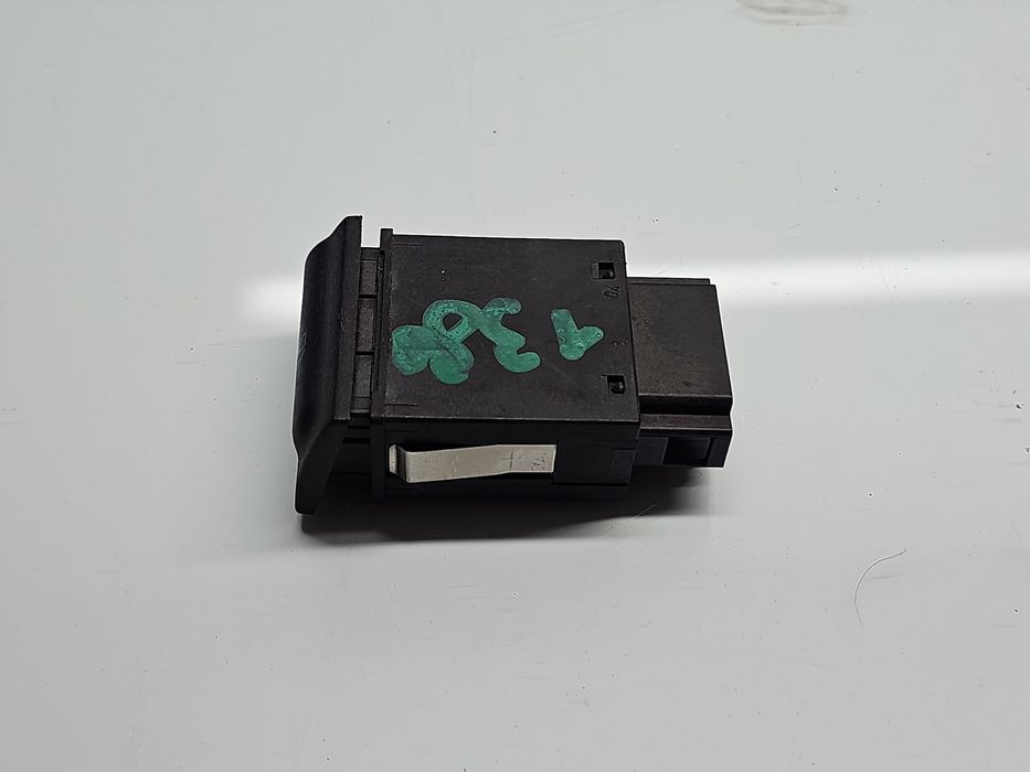 Buton capac combustibil Skoda Octavia 1 Combi (1U5) [Fabr 1998-2010]