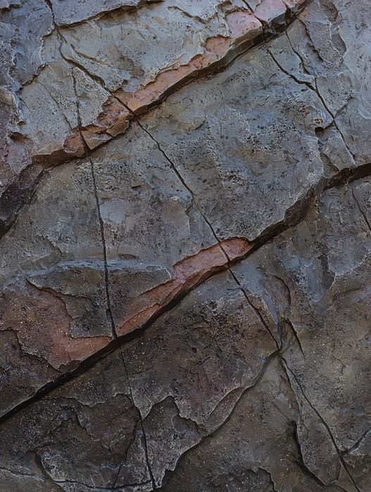 Скала Тош ясаймиз