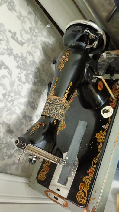 Продам швейную ручную  машинку