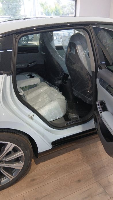 Leapmotor C01 elektr Premium dop opsiya 2025 Nalichi bor