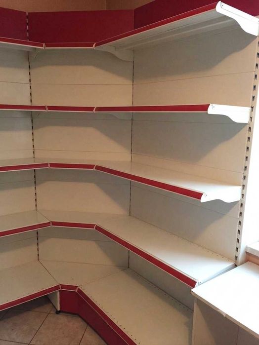 Продам витринные холодильники и стеллажи