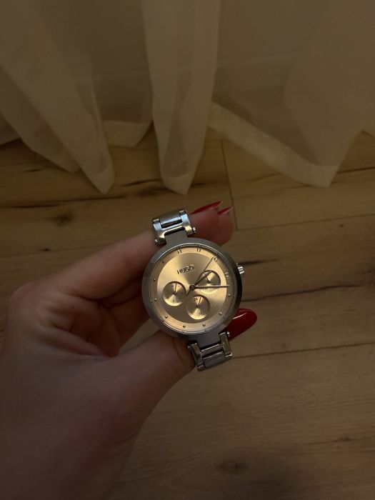 Ceas hugo boss dama.