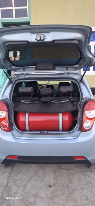 Spark sotiladi kraska boʻlgan joylari bor metan kamchiligi yoq