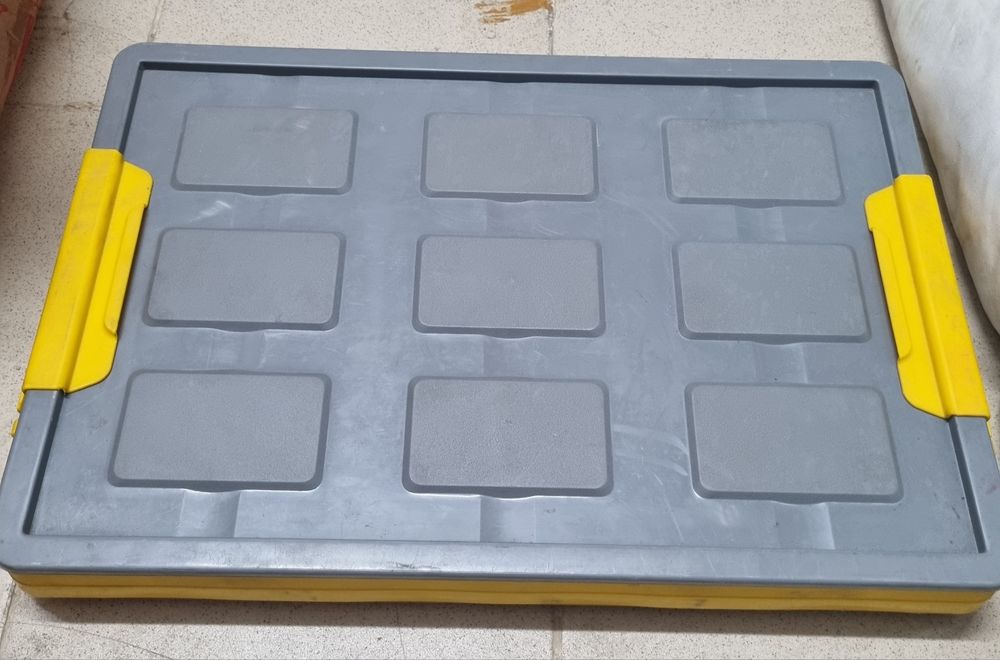 Складной пластиковый ящик