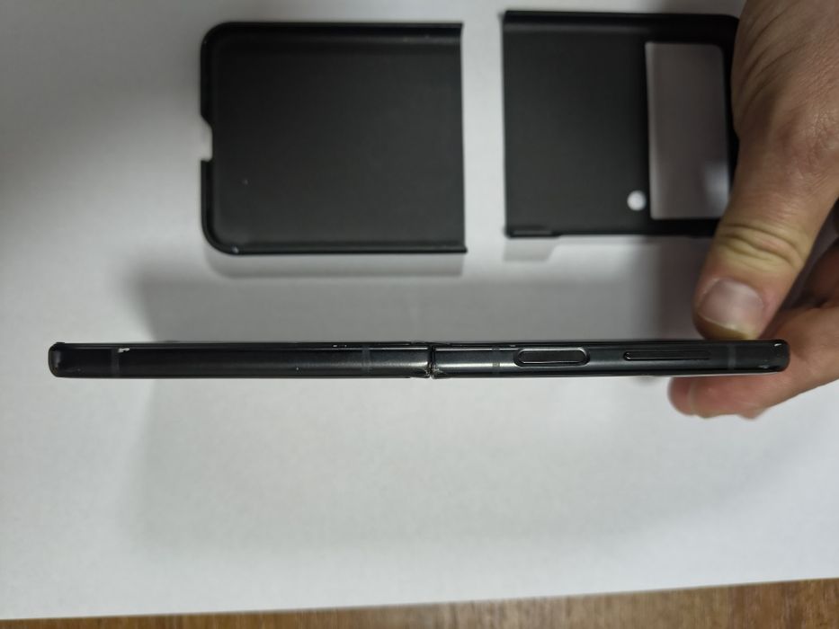 Samsung Galaxy Z Flip3, 8GB RAM, 256GB, 5G, BLACK