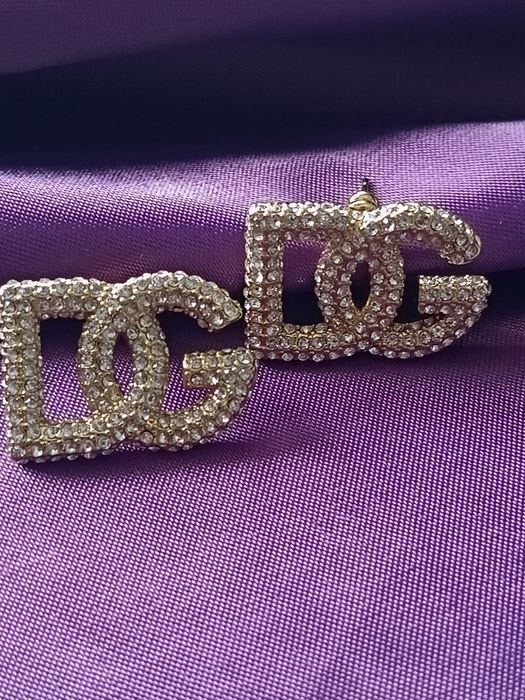 Cercei diferite modele