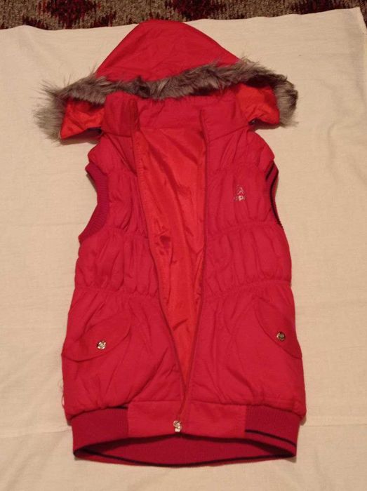 Курточка теплая для девочек